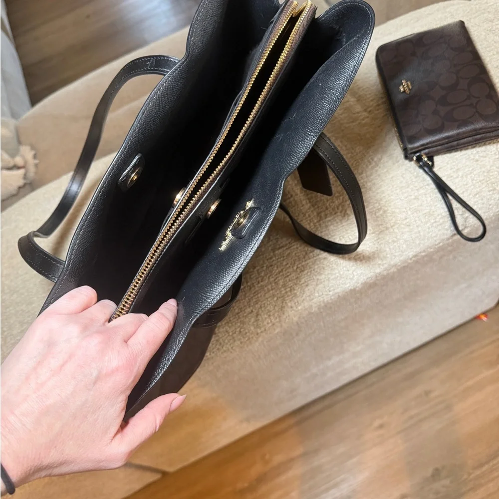 Coach Signature Black and Brown Tote - Picture 7 of 8